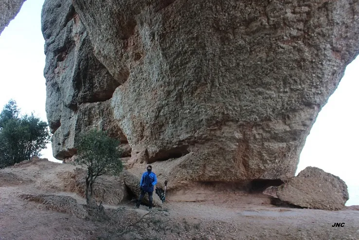 Fotografia de FORADADA, LA ROCA (5 de 6)