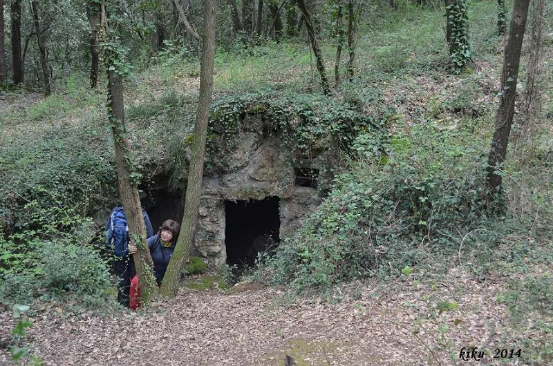 Photograph of MARIVER DE MARTÍS Nº2, COVA DE (1 of 3)