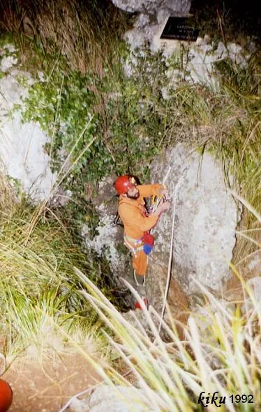 Fotografia de FRAGATA, AVENC DE LA (2 de 5)