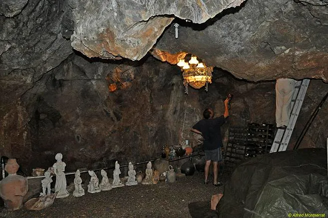 Fotografia de FUMADA, COVA (3 de 13)