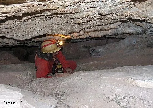 Fotografia de SANTA CREU D'OLORDA, COVES DE (3 de 4)