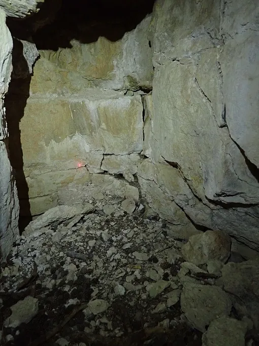 Fotografia de TOSSAL DE CANTACORBS, COVA (3 de 5)