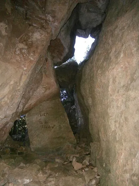 Fotografia de LLADRE, COVA DEL (1 de 3)