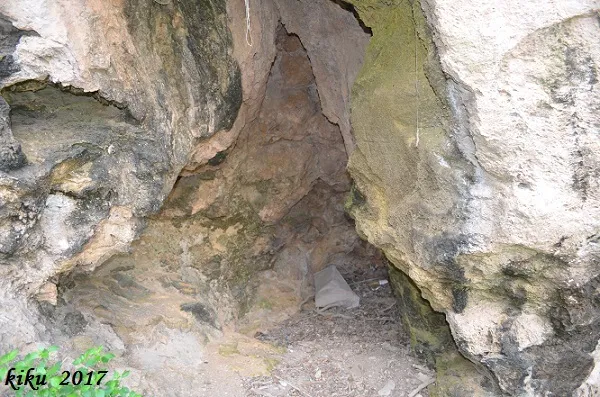 Fotografia de TRES CREUS, COVA DE LES (2 de 5)