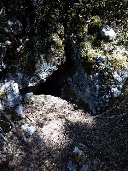 Fotografía de DOLINA BUFADORA, COVA DE LA (1 de 2)