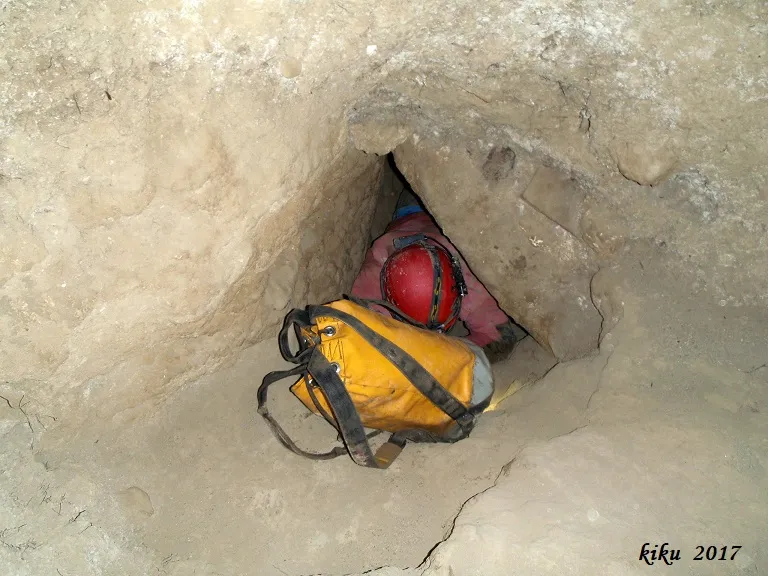 Photograph of ROTGERS (R-2, R3, R-4, R-5, R-6),  COVA DE (17 of 34)