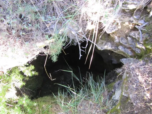 Fotografía de NURIS, AVENC DE LES (1 de 5)