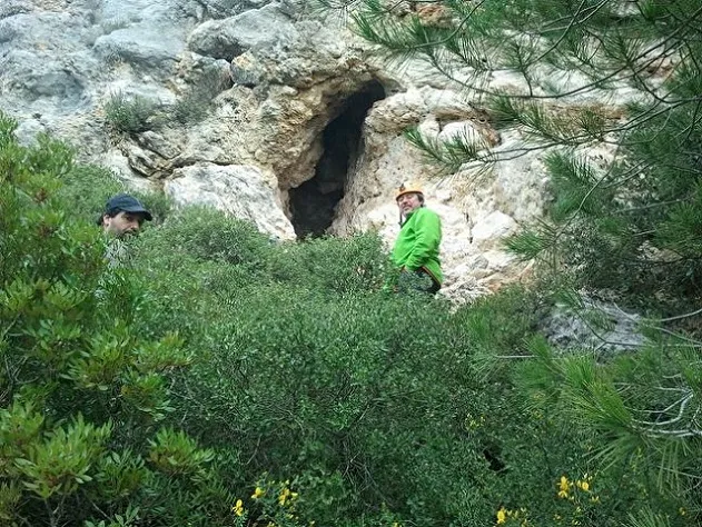 Photograph of DUNA, COVA DE LA (2 of 3)
