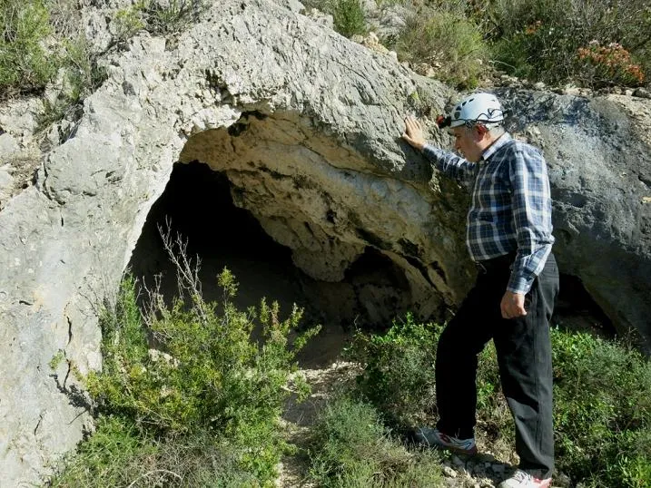 Fotografia de SECA D'EN PO ROBERT, COVA (2 de 3)