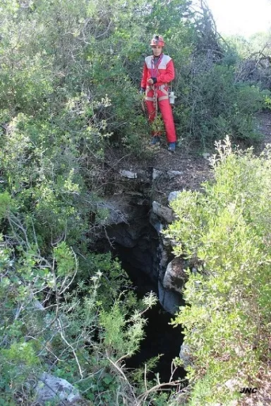 Fotografia de CLIVELLERES, AVENC DE (1 de 4)