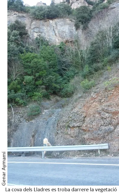Fotografia de LLADRES, COVA DELS (1 de 3)