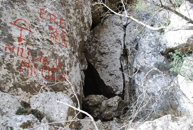 Fotografia de NIU DE LA MILOCA, AVENC DEL (2 de 2)