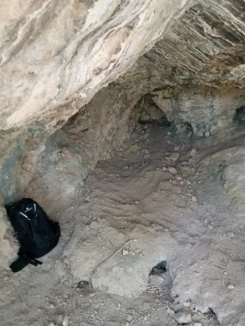 Fotografia de MALEÏDES, COVES (2 de 4)