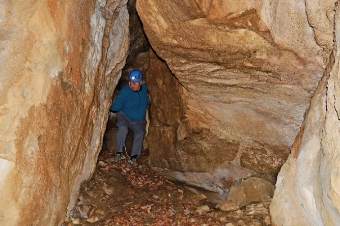Fotografia de TOMBES, FORAT DE LES (2 de 4)