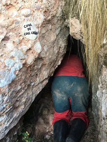 Fotografia de COLL CABIRÓ, COVA DE (2 de 5)