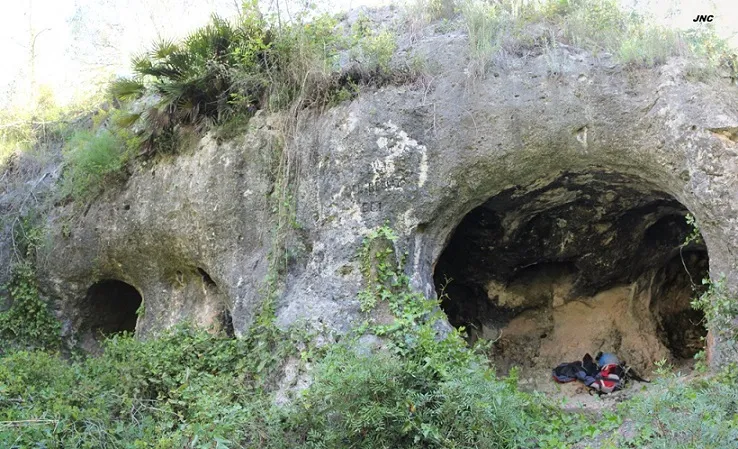 Fotografia de BERNAT, COVES DEL (1 de 3)