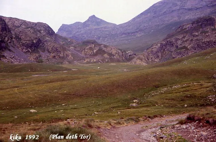 Fotografia de UELH DETH TOR, HORAT DER (7 de 7)