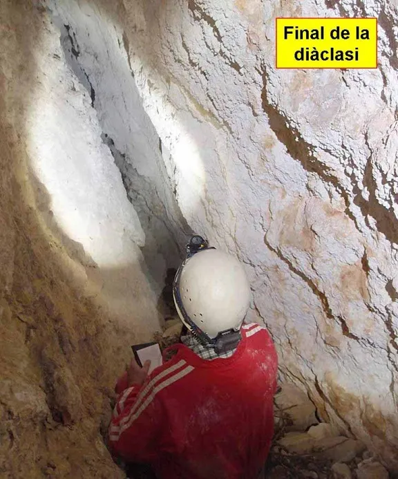 Fotografia de PUIG CUBELL DE VILADA, AVENC DEL (6 de 6)