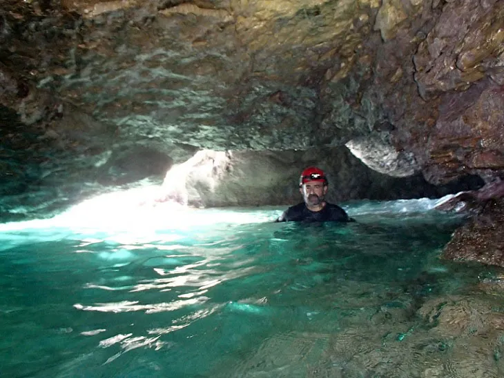 Photograph of AMFITEATRE, COVA DE L' (8 of 9)