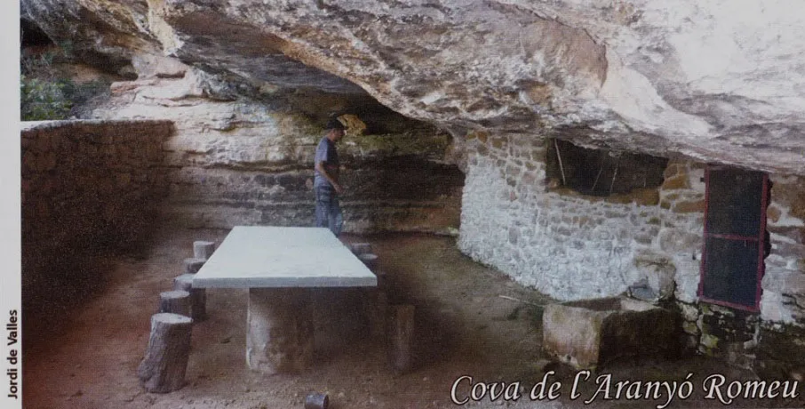Fotografia de ARANYÓ ROMEU, COVA DE L' (1 de 1)