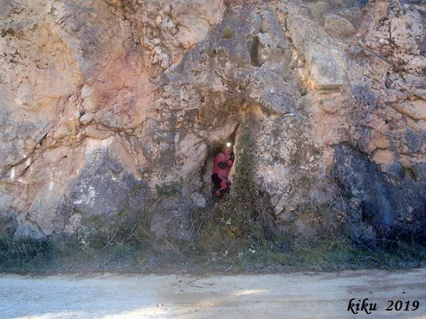 Photograph of CAIXES, COVA DE LES (2 of 19)