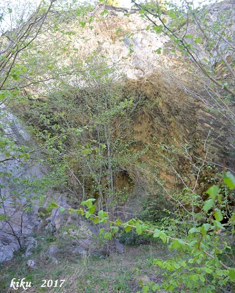 Photograph of DONZELLES, BALMA DE LES (1 of 2)