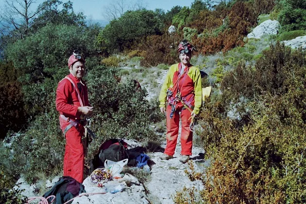 Fotografia de GAVARRERA, AVENC DE LA (6 de 9)