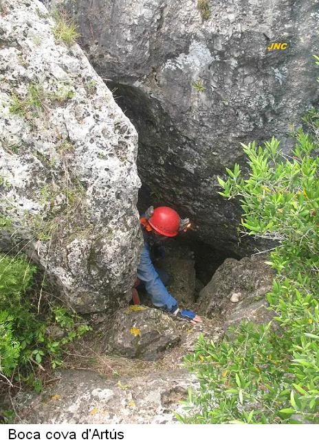 Fotografía de ARTÚS-FORAT DEL VENT, COVA D' (1 de 8)