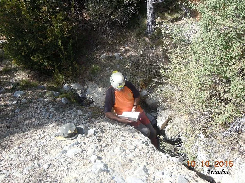 Fotografía de ROCS DE L'ESTEVE, AVENC DELS (3 de 12)