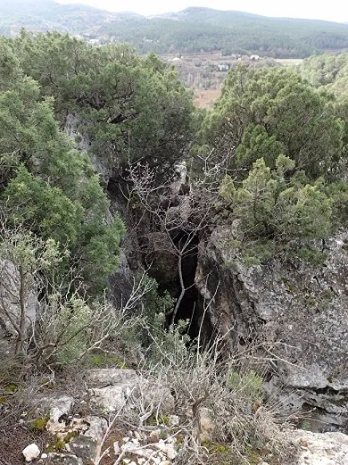 Photograph of ROQUES GRANS, ESQUERDES DE LES (1 of 6)