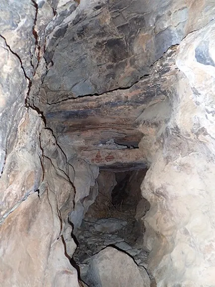 Fotografia de FONTFREDA, COVETA DE (2 de 3)