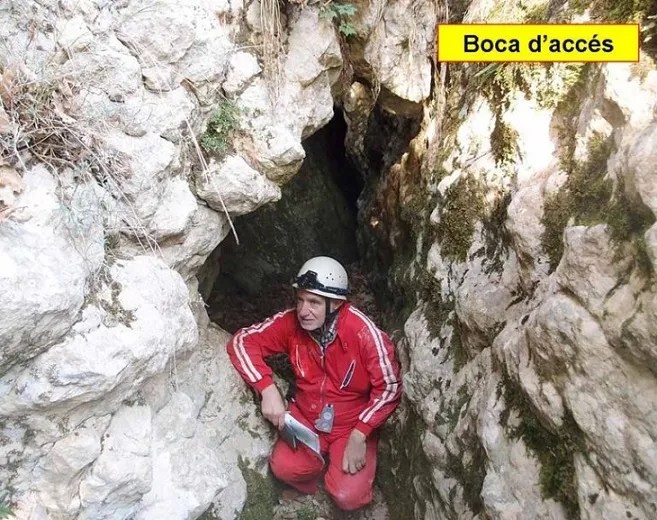 Fotografia de PUIG CUBELL DE VILADA, AVENC DEL (2 de 6)