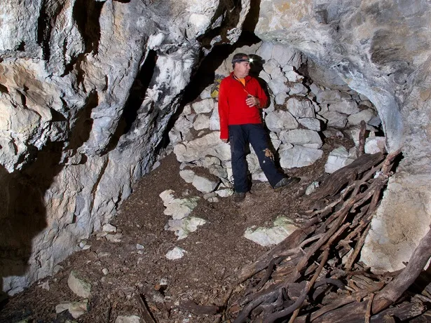 Fotografia de EMBOSCATS DEL TORRENT NEGRE, COVA DELS (2 de 5)
