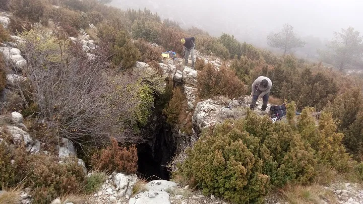 Photograph of GARGALLA, GRALLERA DE LA (1 of 3)