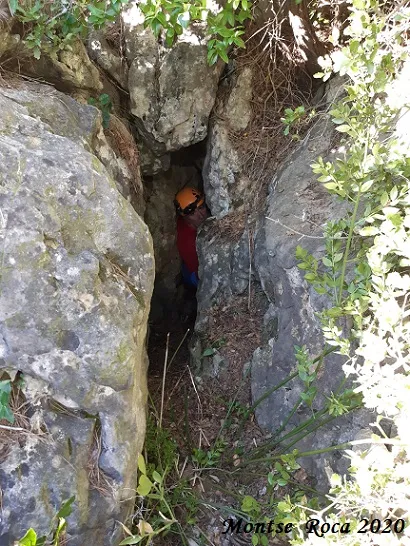 Fotografia de SERRA DEL MAS, COVA SM-26 DE LA (2 de 2)