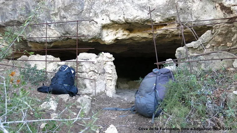 Fotografia de FARINGALLA, COVA DE LA (2 de 6)