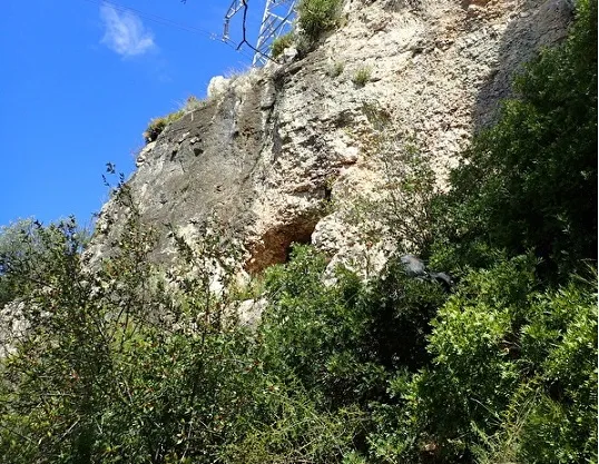 Fotografia de CAN PONÇGEM, COVA Nº 2 DE (2 de 5)