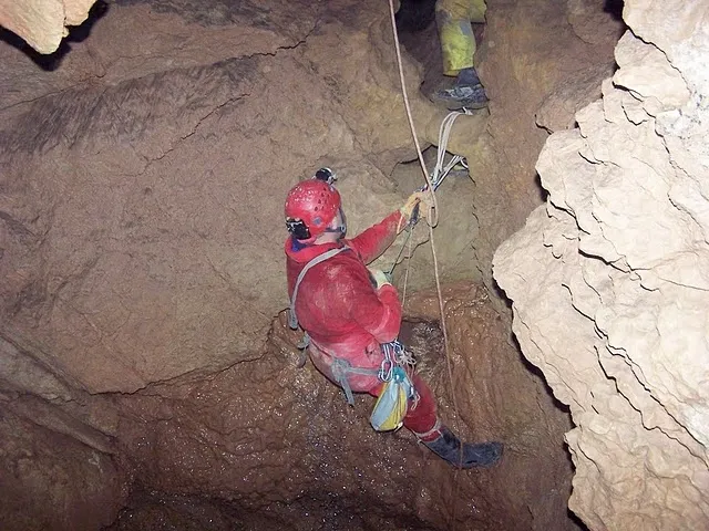 Photograph of CONILL, COVA DEL (11 of 14)