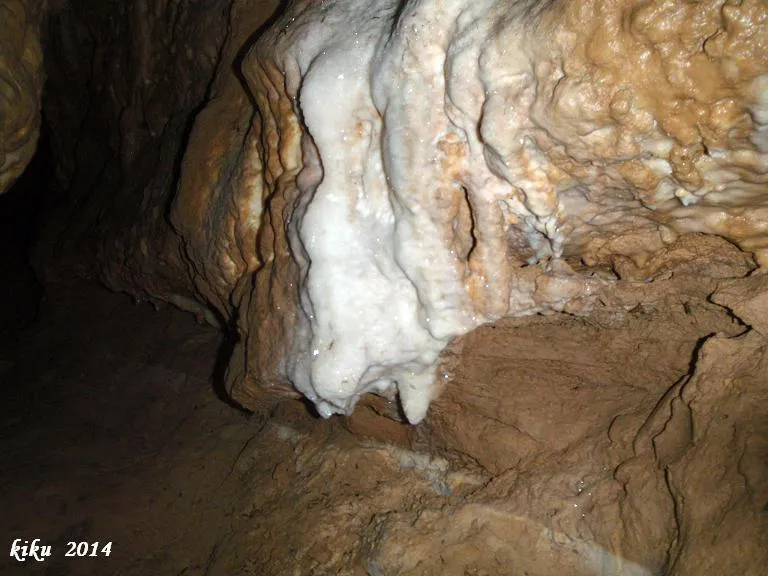 Photograph of FAR, COVA DEL (9 of 9)