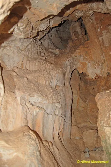 Fotografia de PISTA DE SADERNES, COVETA DE LA (3 de 5)