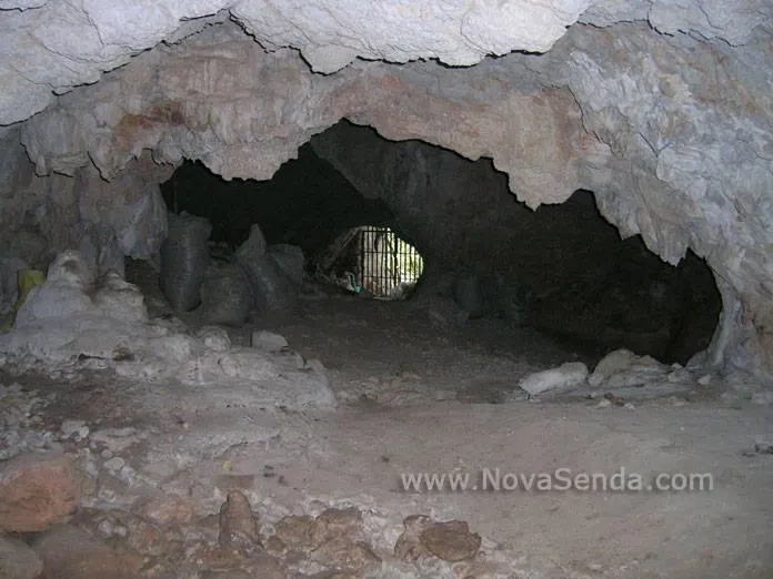 Photograph of ERMITONS, COVA DELS (2 of 6)