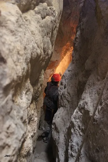Fotografía de OR, AVENC FALS DE L' (3 de 4)