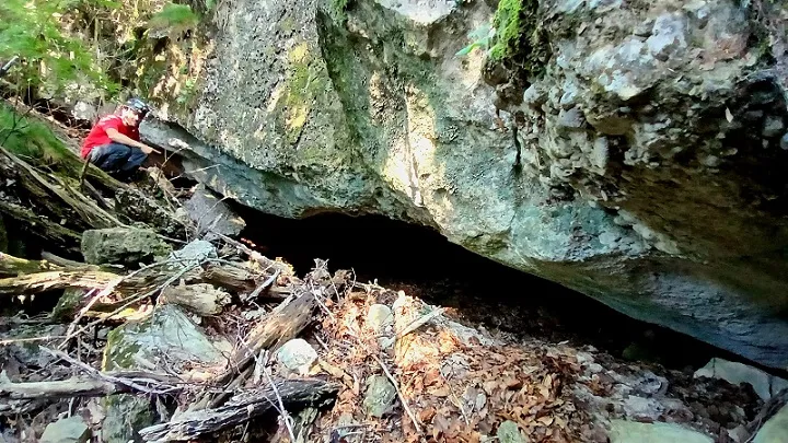 Fotografia de REC DE LES MUNTANYETES, COVA DEL (2 de 7)