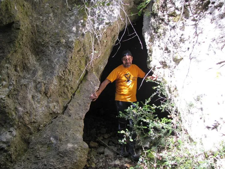 Fotografia de PECHU, COVA DE (1 de 4)