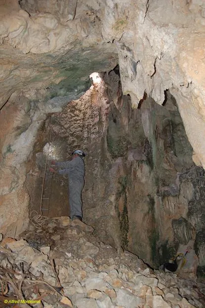 Fotografía de PUIG SABATAIRE, AVENC DEL (5 de 6)