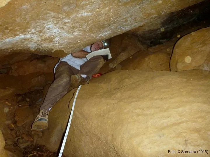 Fotografía de ROCA LLADRE, COVA DE (7 de 8)