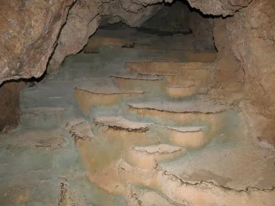 Fotografia de PILETES, COVA DE LES (2 de 4)