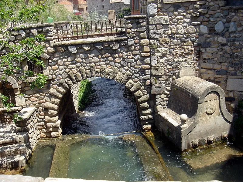 Photograph of ESPLUGA, COVA DE L' (1 of 18)