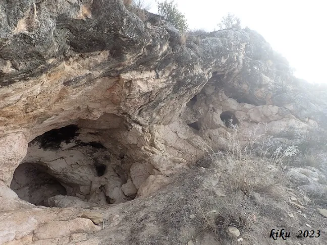 Photograph of MALAGASTRE, COVA DE (1 of 6)