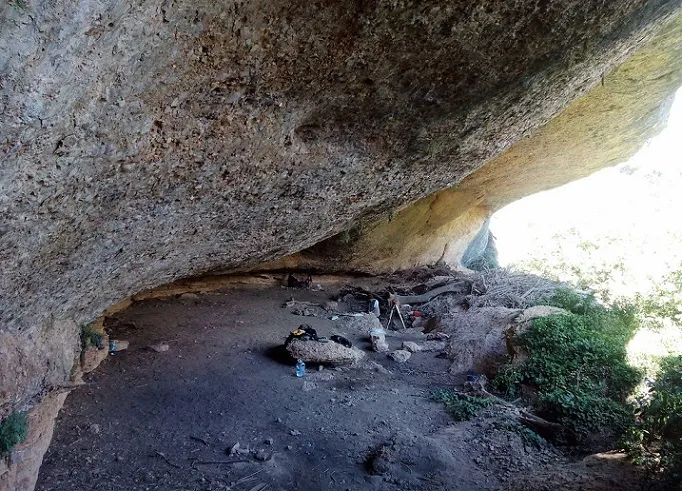 Fotografia de FEM, COVES DEL (2 de 3)